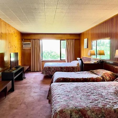 Airport Inn Кенель Экстерьер фото