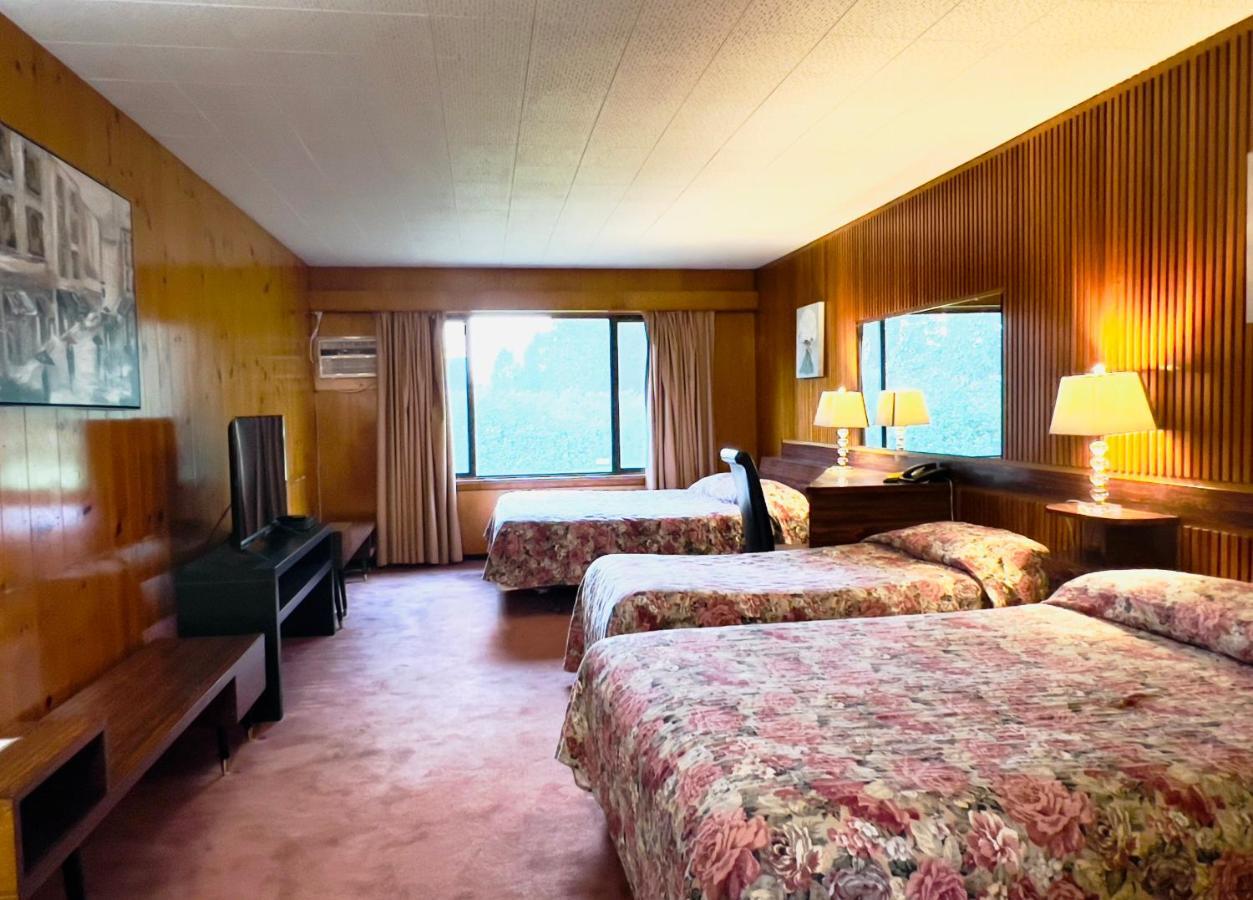 Airport Inn Кенель Экстерьер фото