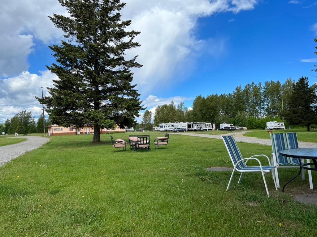 Airport Inn Кенель Экстерьер фото