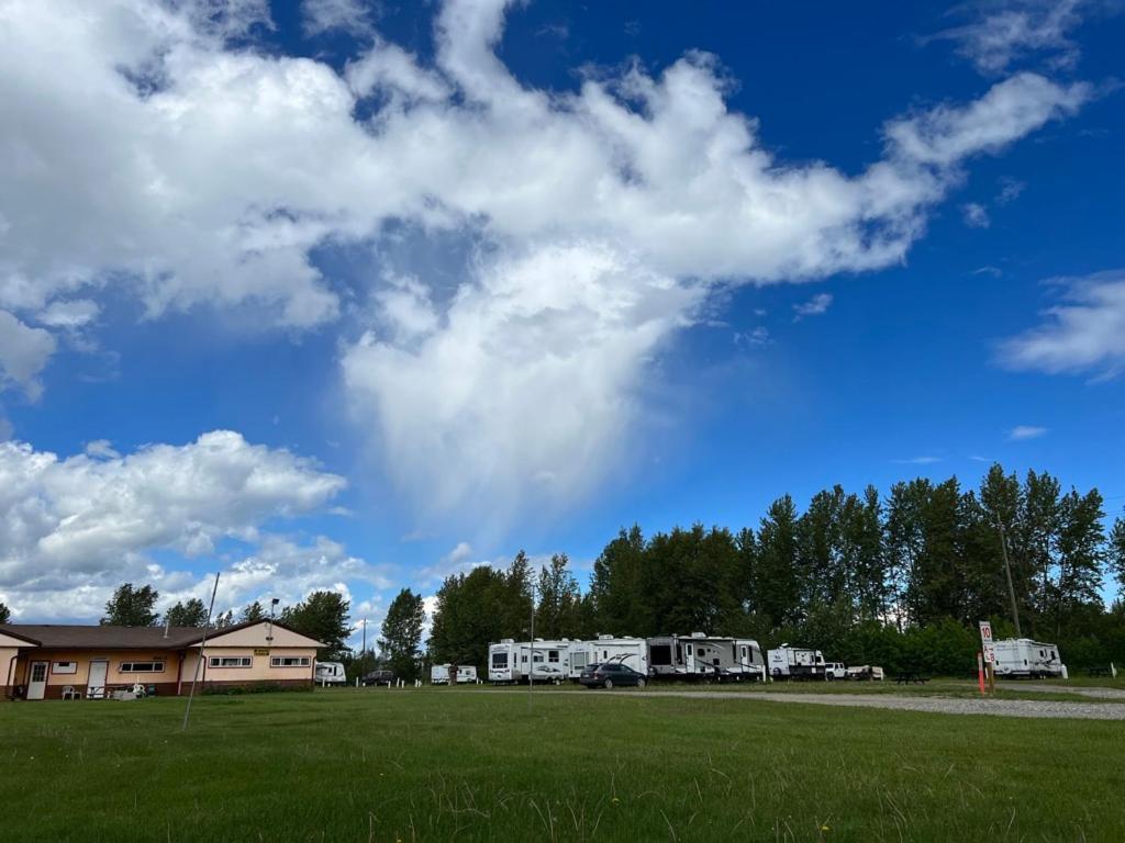 Airport Inn Кенель Экстерьер фото